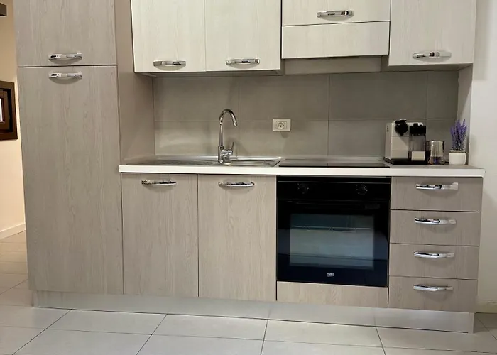 Tra I Vicoli Del Capo