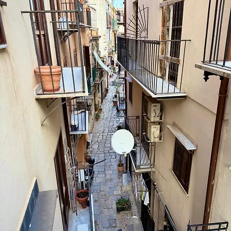 Tra I Vicoli Del Capo * 팔레르모